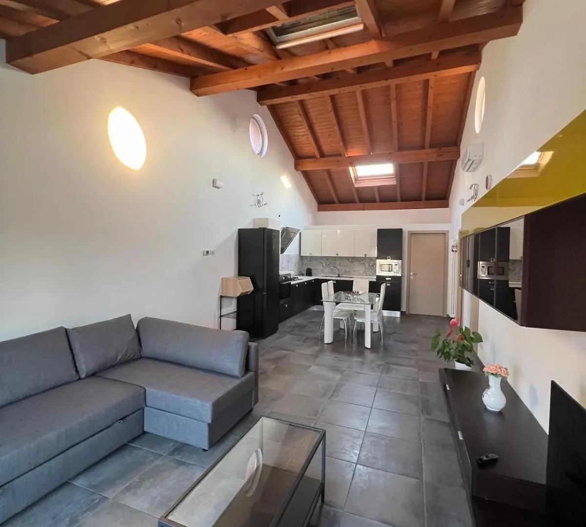 Appartamento In Villa Con Giardino Pregnana Milanese Italie